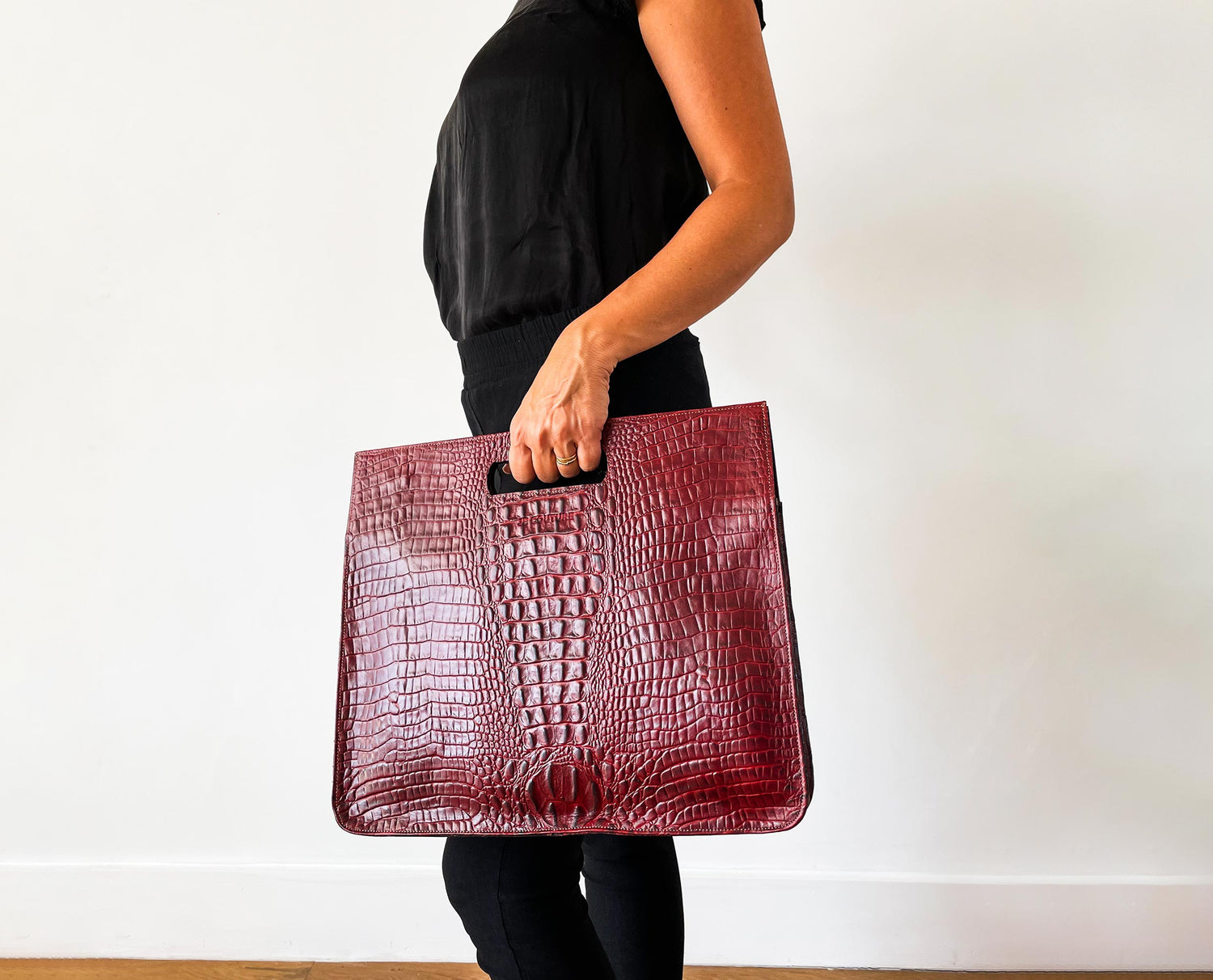 Je Couture Amanda - Burgundy Leather Bag | Lifestyle