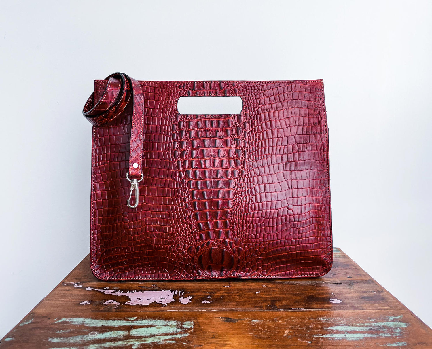 Je Couture Amanda - Burgundy Leather Bag | Front